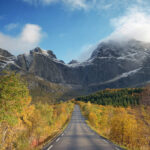how far is los gigantes from tenerife south airport
