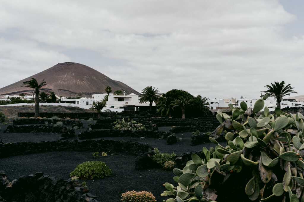 is tenerife an volcanic island