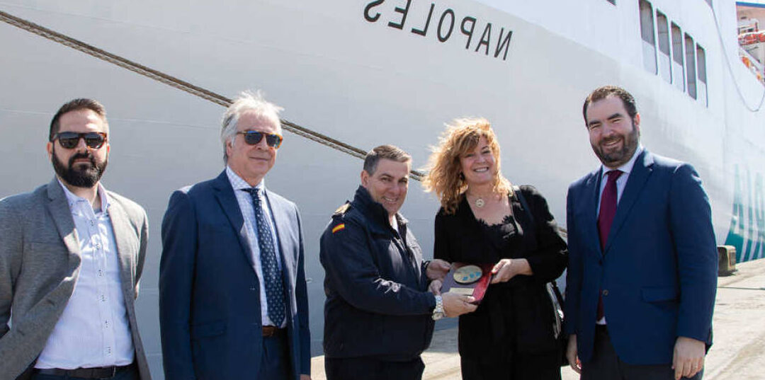 Barco Tenerife huelva fred olsen