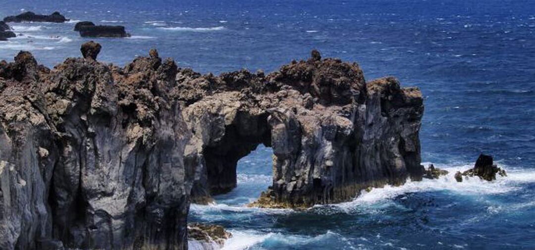 ¿Cuál es la isla más poblada de canarias?