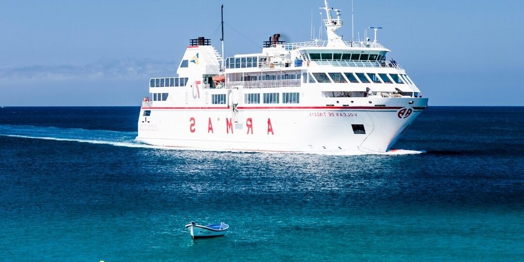 ¿Cuánto se tarda de Huelva a Canarias en barco?