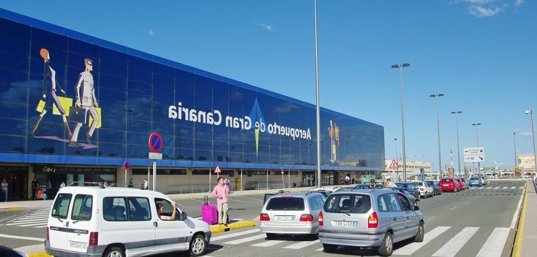 ¿Cuánto se tarda en avión desde Madrid a Canarias?