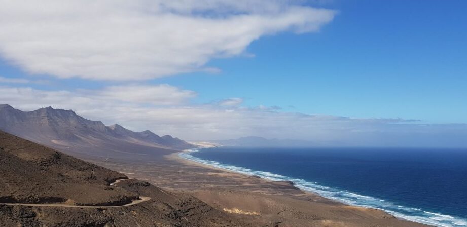 cuanto tarda ferry de huelva a tenerife